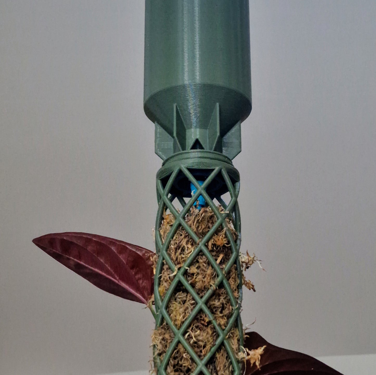 Adjustable SlowDrip Cap for Moss Poles